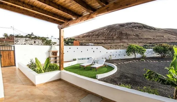 Kır Evi La Costa Tinajo